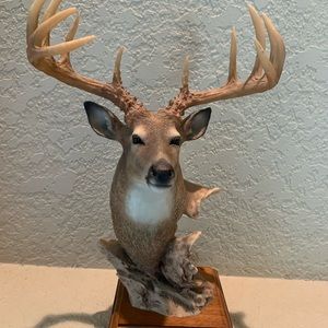 Vintage Mill Creek Studios Buck Sculpture
